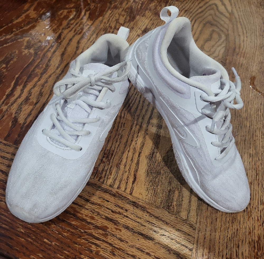 BCG Cheer Layout 2.0 Shoes